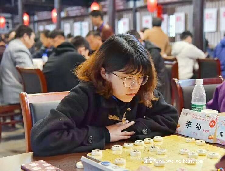 李沁获得女子组冠军,晋升象棋大师